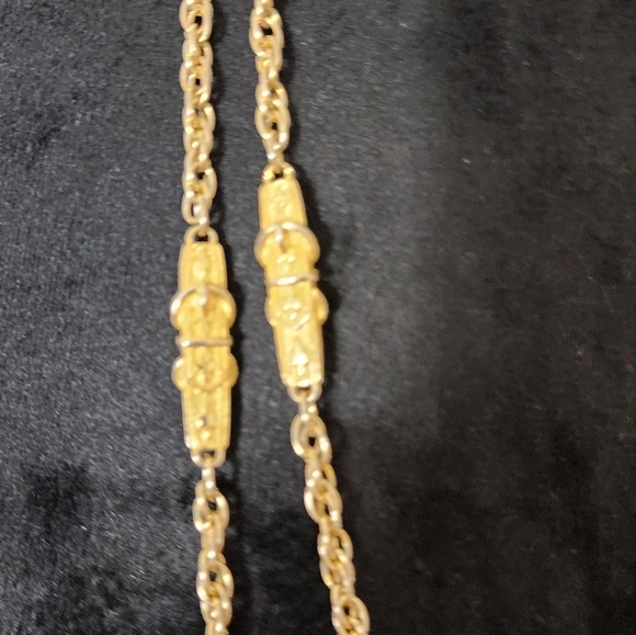 Judith Leiber 1970s Vintage Long Necklace | Rare Gold-Plated Collectible Chain - Picture 15 of 16